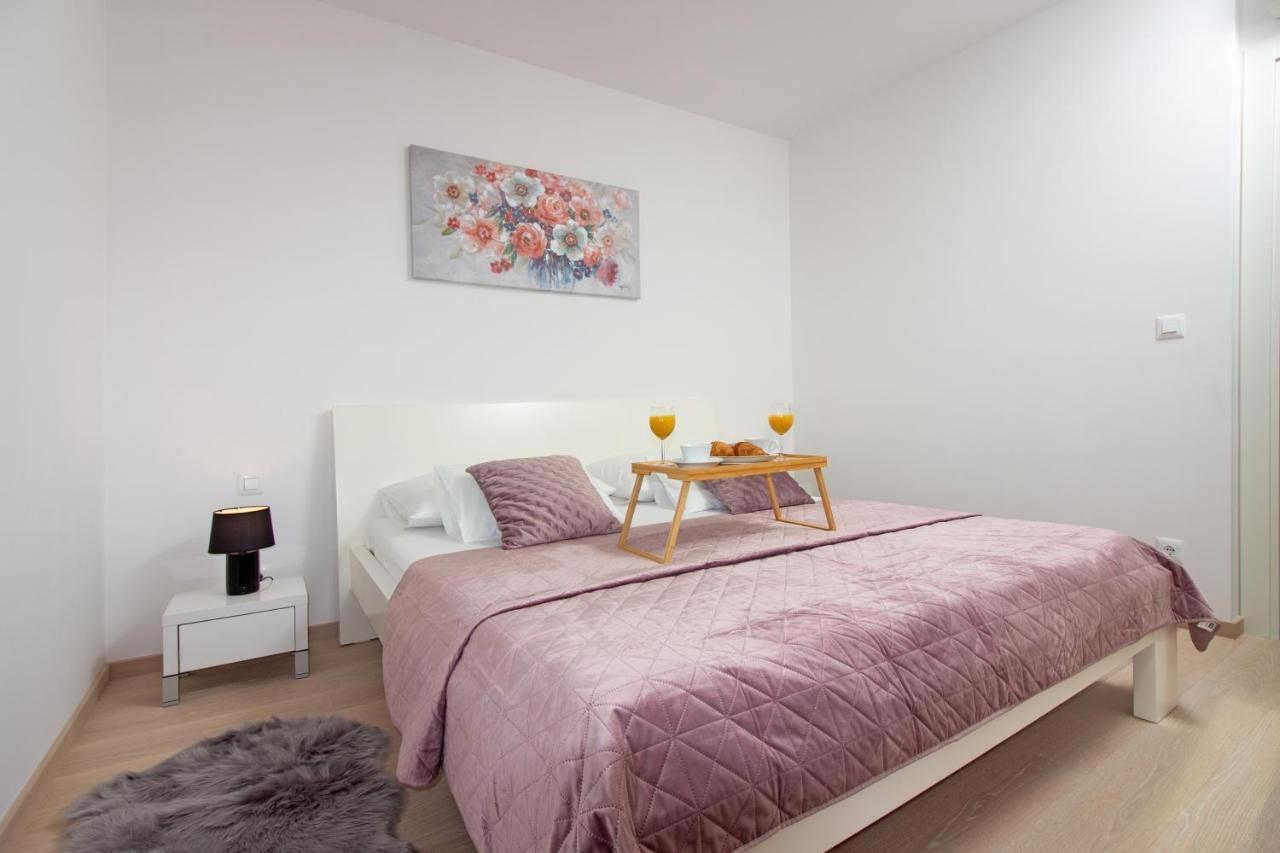Apartamento Sky Di Mare - Free Private Garage Split Exterior foto