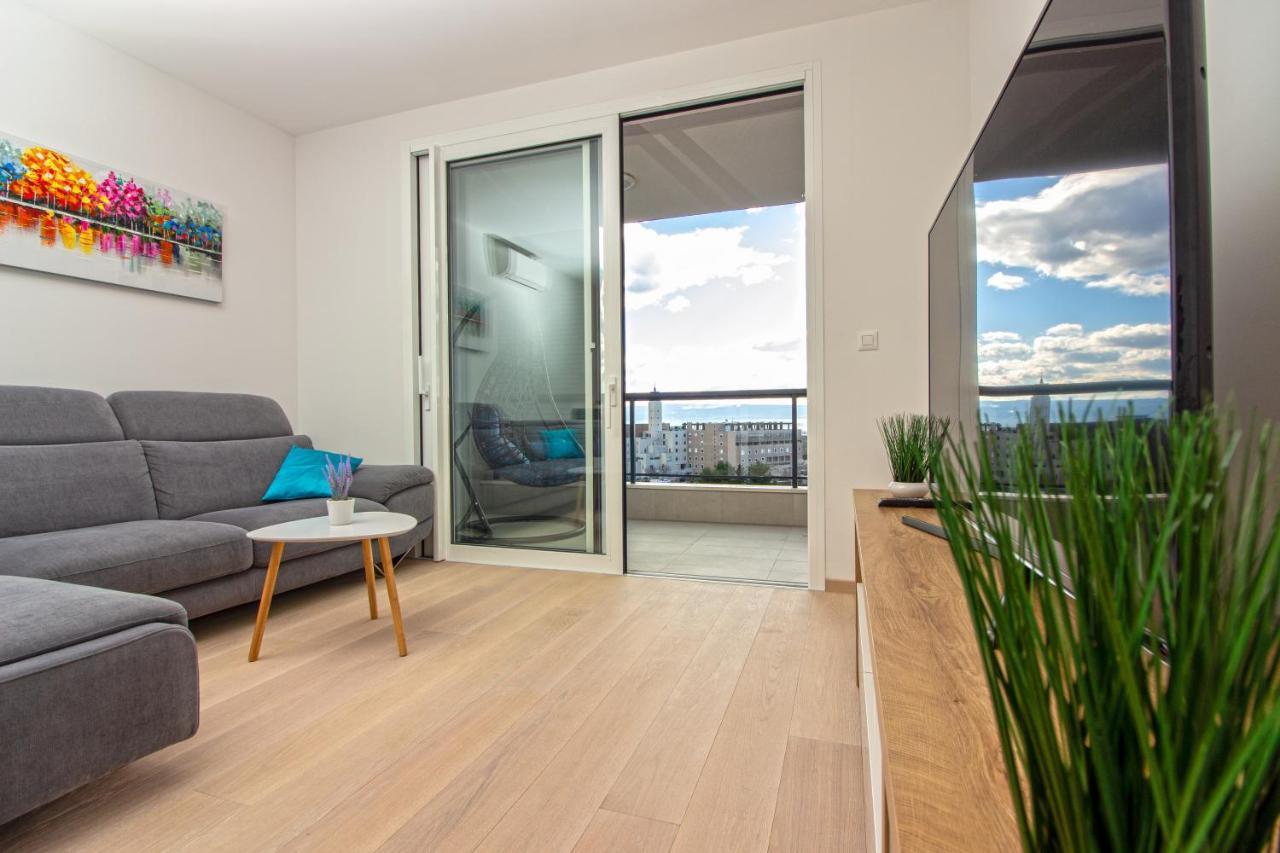 Apartamento Sky Di Mare - Free Private Garage Split Exterior foto