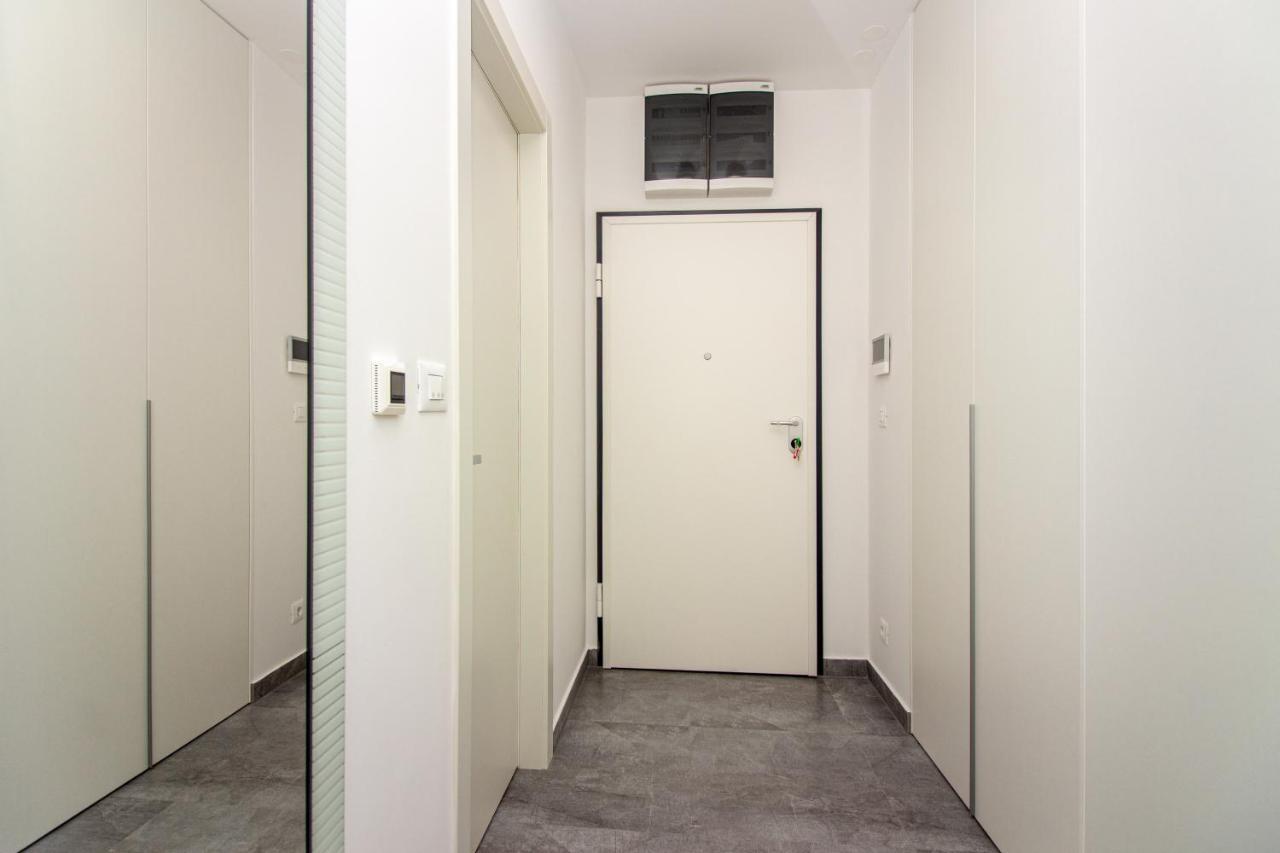 Apartamento Sky Di Mare - Free Private Garage Split Exterior foto