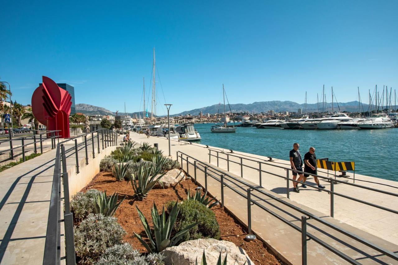 Apartamento Sky Di Mare - Free Private Garage Split Exterior foto